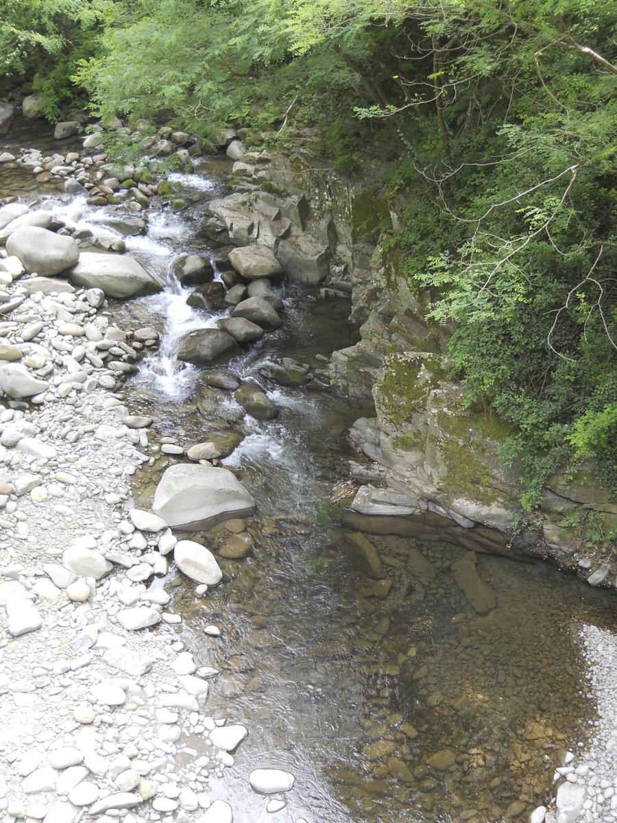 Listening with the River, field recording location in Tuscany, Italy
